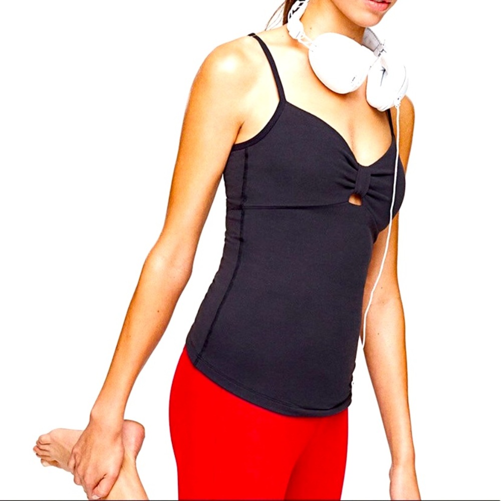 Kate spade beyond yoga twist front bra tank New!